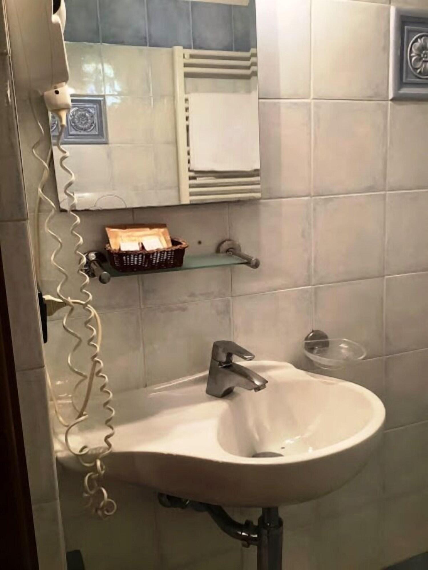 Hotel Savona 몬테카티니테르메 외부 사진